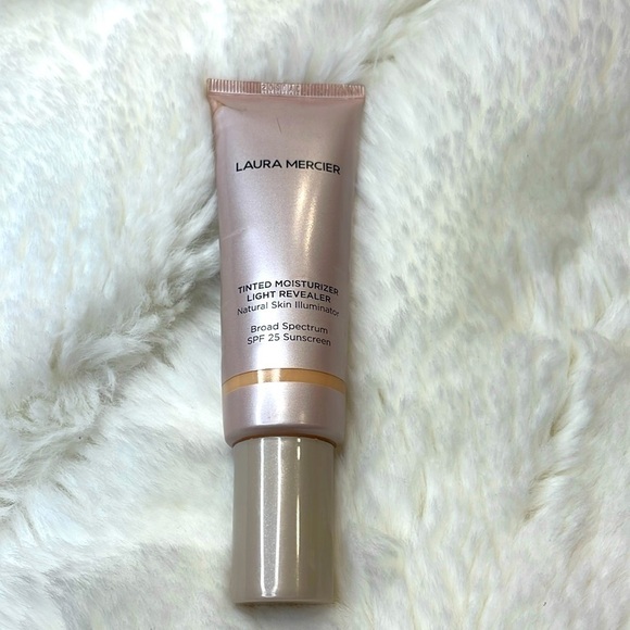 laura mercier Other - 😍new😍 LAURA MERCIER Tinted Moisturizer Light Revealer SPF 25 in Cameo